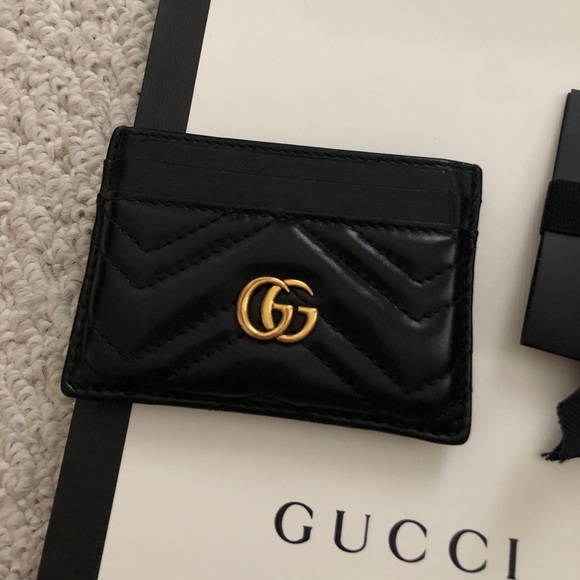 Authentic GUCCI CARD CASE - Picture 2 of 3